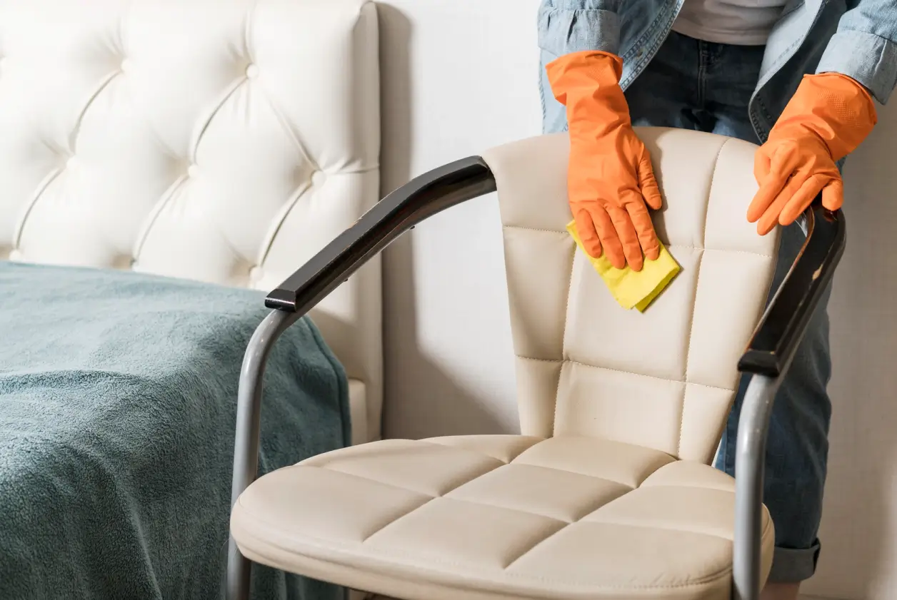 upholstery-and-couch-cleaning